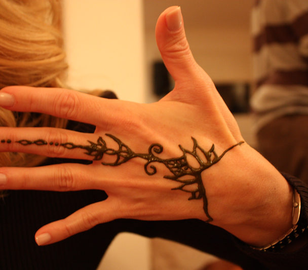 Henna Hand