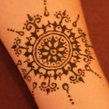 Henna Arm 2