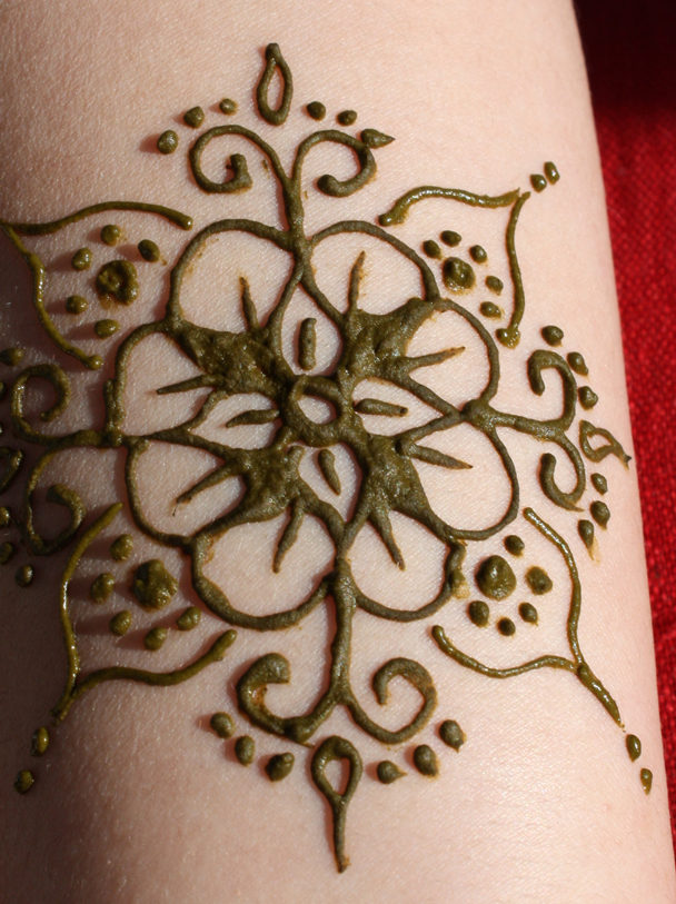 Henna Arm 6