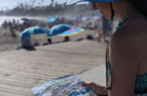 Harker on location sketching in Laguna Beach